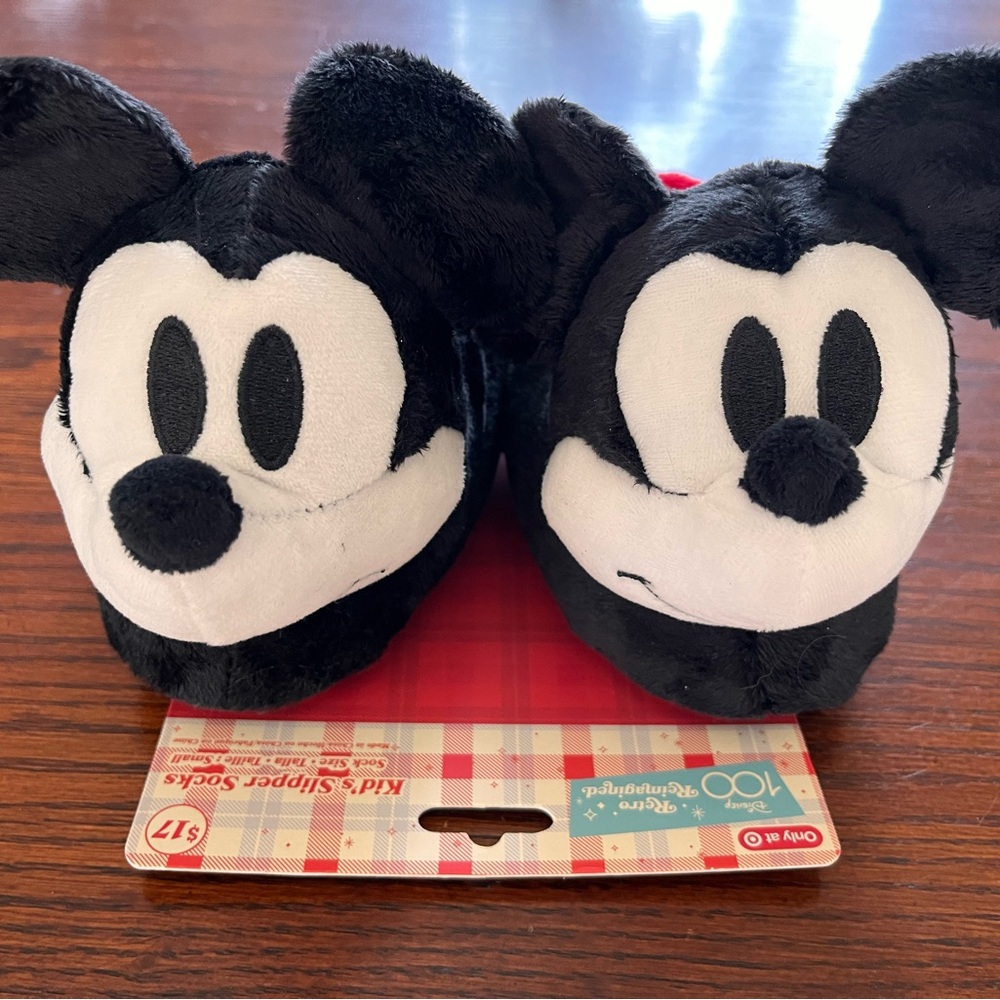 Disney Retro Reimagined Mickey Mouse Slippers (Kids’ Small)